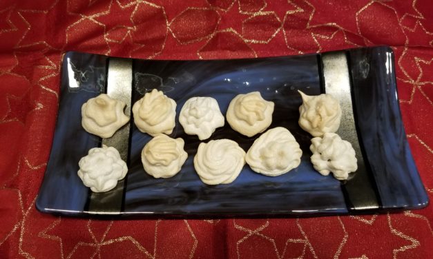 Surprise Meringue Kisses